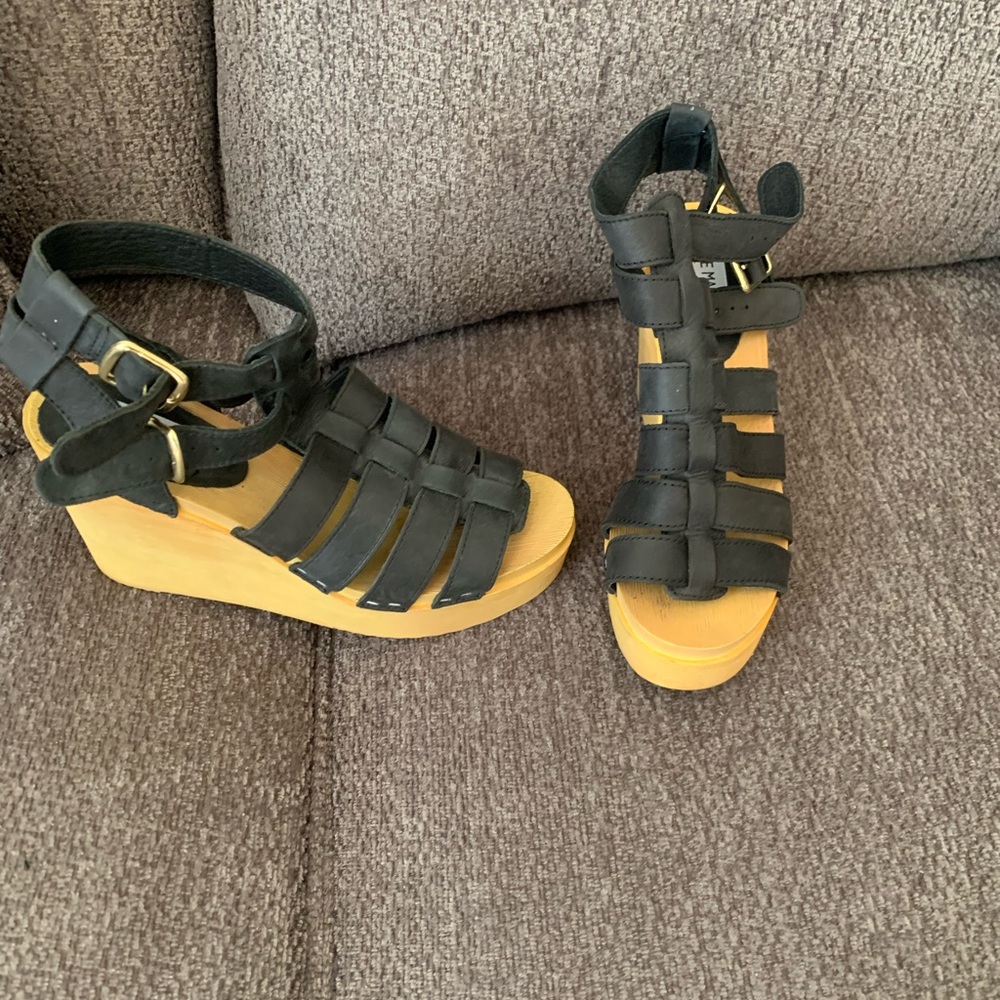 Steve Madden sz 7 platform sandal’s